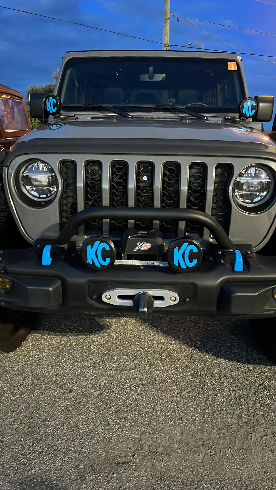 JL-JLU OEM Front bumper prerunner bar