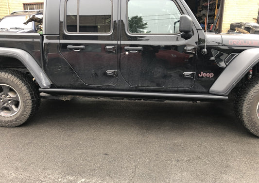 Protection de bas de caisse de type ''Rock Beam'' pour Gladiator