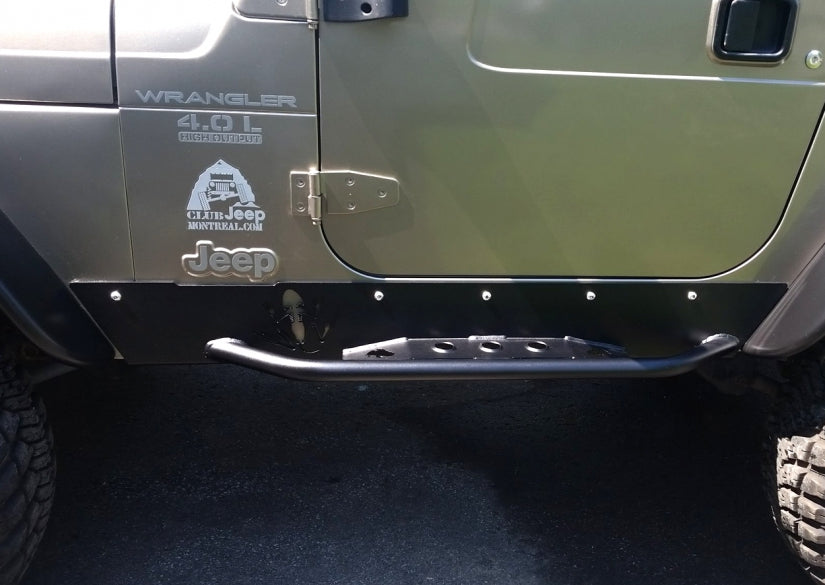 Protection de bas de caisse de type ''Rocker armor avec marche-pieds'' pour LJ
