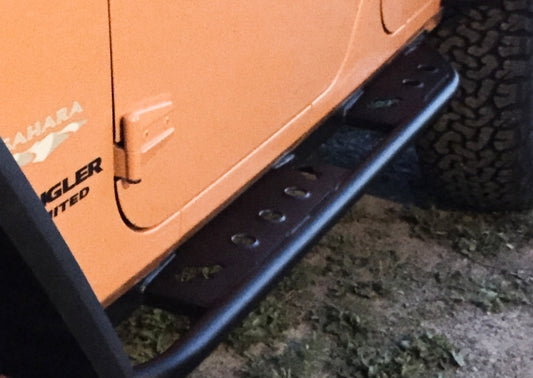 Foot step rock sliders for JKU