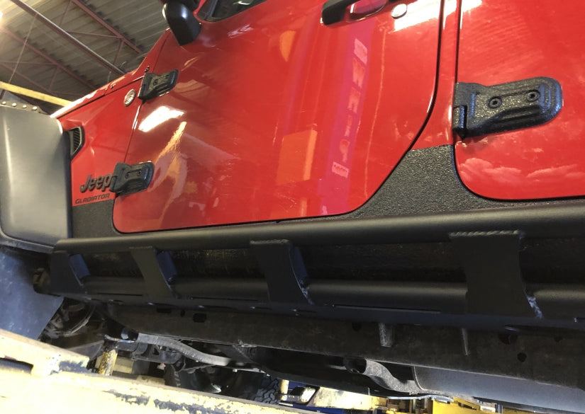 Protection de bas de caisse de type ''rockcrusher'' pour Gladiator