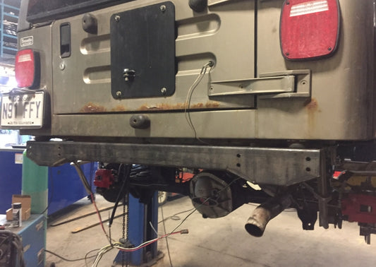 Rear frame crossmember for Jeep Wrangler TJ
