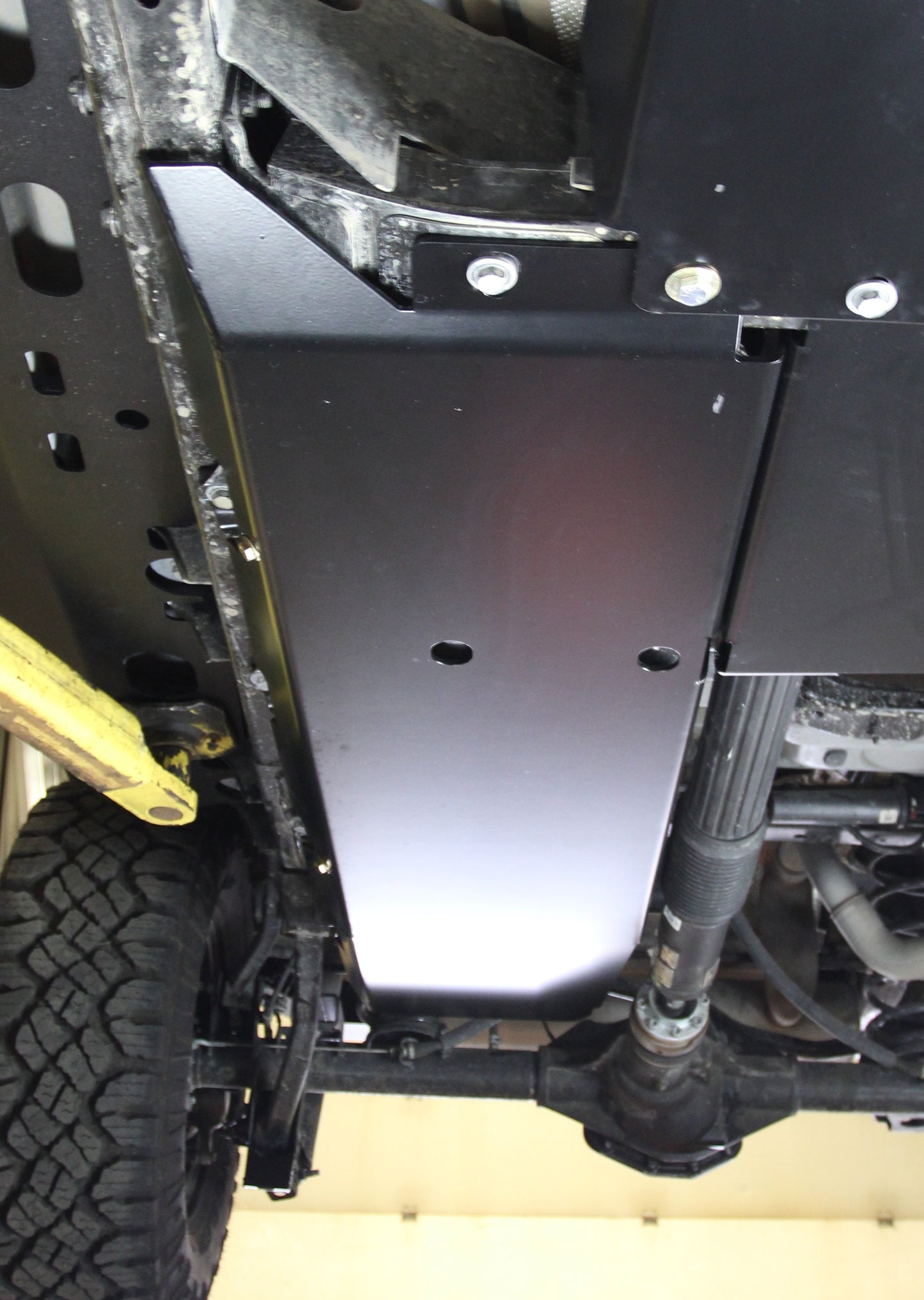JLU FUEL TANK SKID